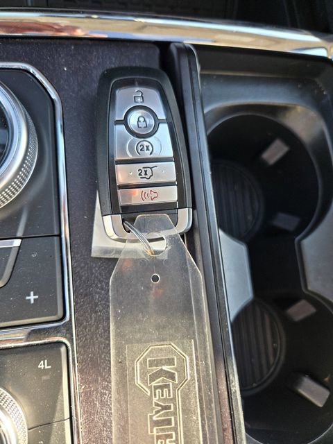 Used 2024 Ford Expedition Platinum image 21