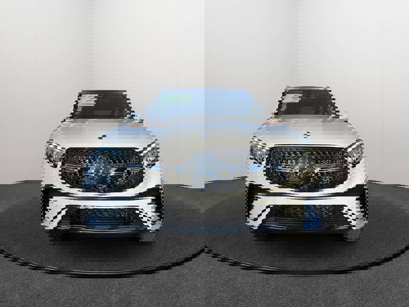 New 2026 Mercedes-Benz GLC 300 4MATIC image 2