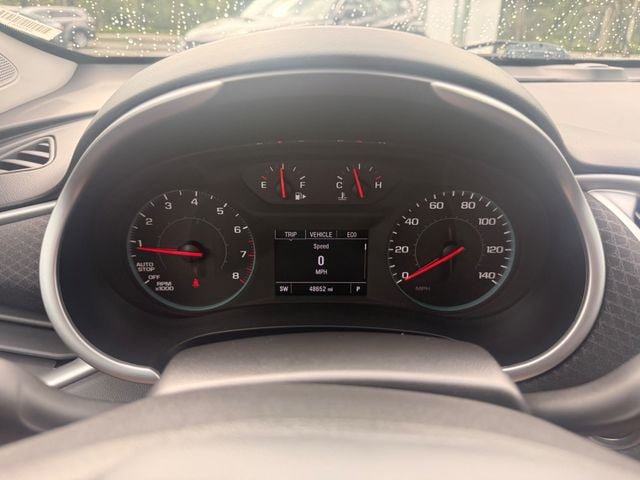 Used 2024 Chevrolet Malibu LT FWD image 3