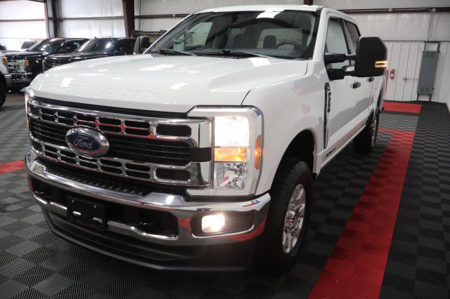 Used 2024 Ford F250 XLT w/ FX4 Off-Road Package AWD/4WD image 23