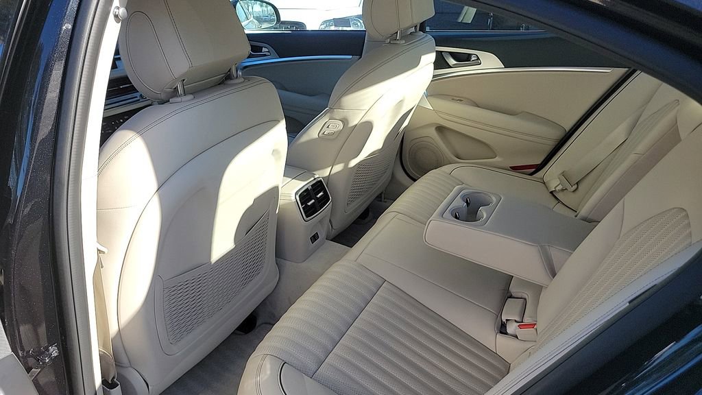 Used 2026 Genesis G70 2.5T Prestige image 19