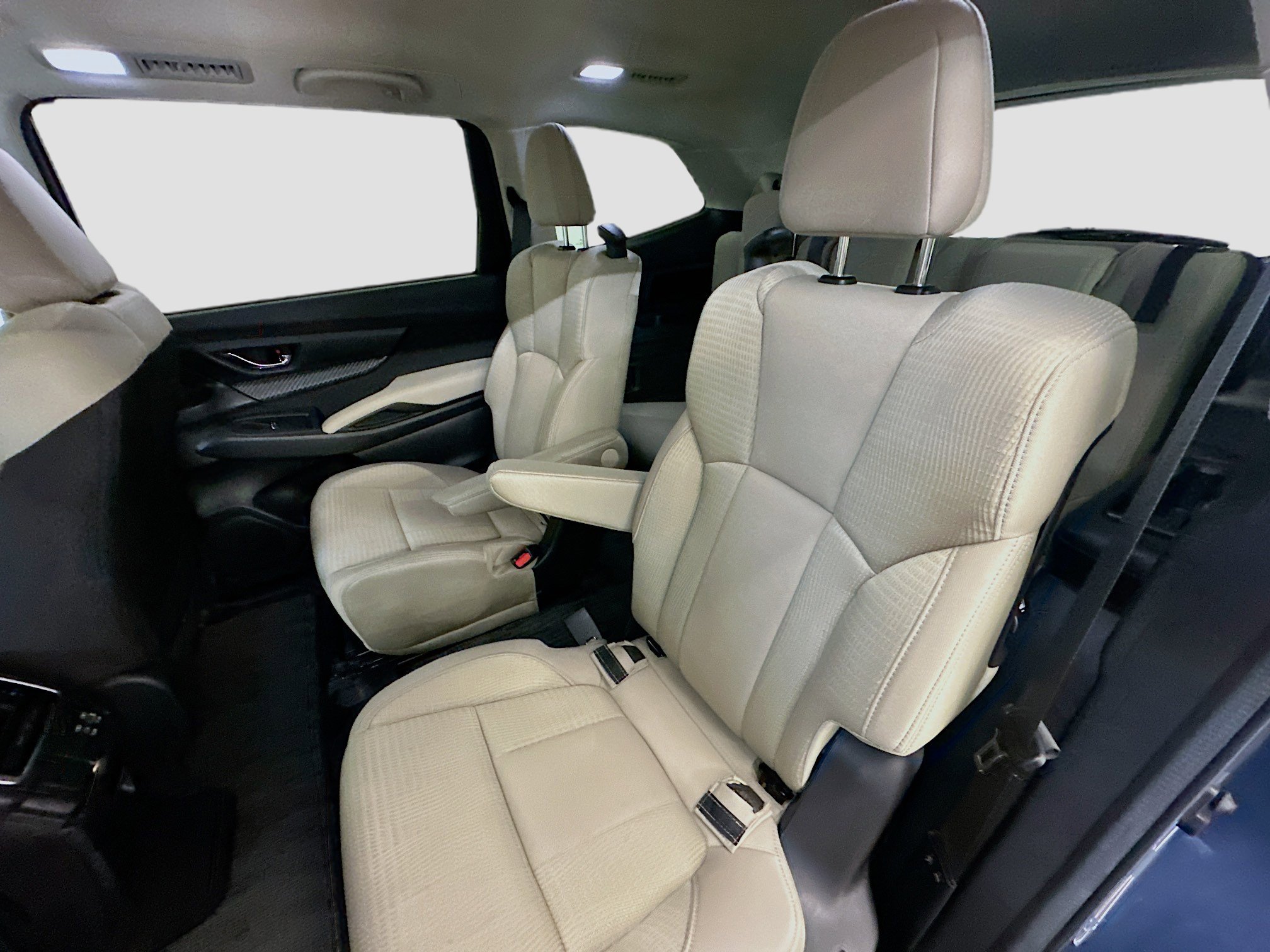 Used 2025 Subaru Ascent Premium image 28