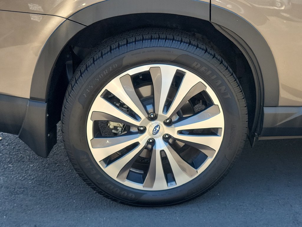 Used 2021 Subaru Ascent Limited w/ Technology Package AWD/4WD image 9