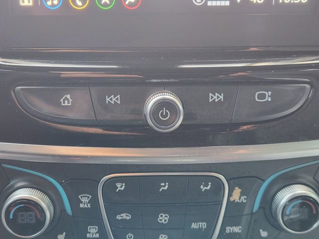 Certified 2023 Chevrolet Traverse Premier w/ LPO, Floor Liner Package image 18