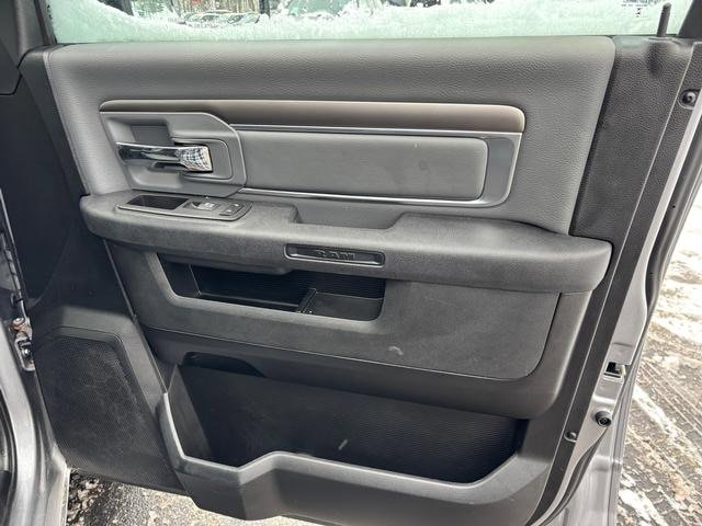 Used 2024 RAM 1500 Classic SLT image 17