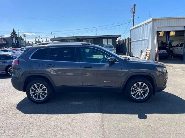 Used 2019 Jeep Cherokee Latitude Plus AWD/4WD image 8