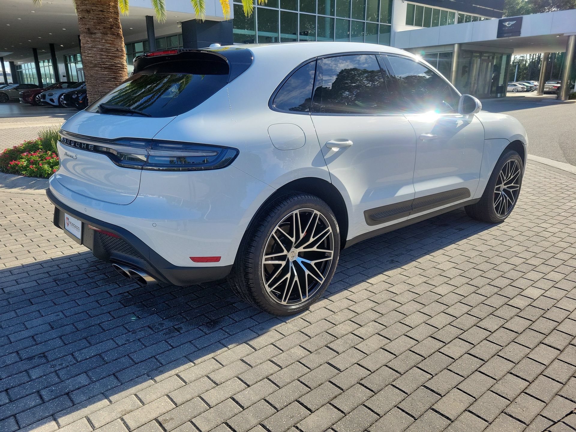 Used 2023 Porsche Macan S AWD/4WD image 5