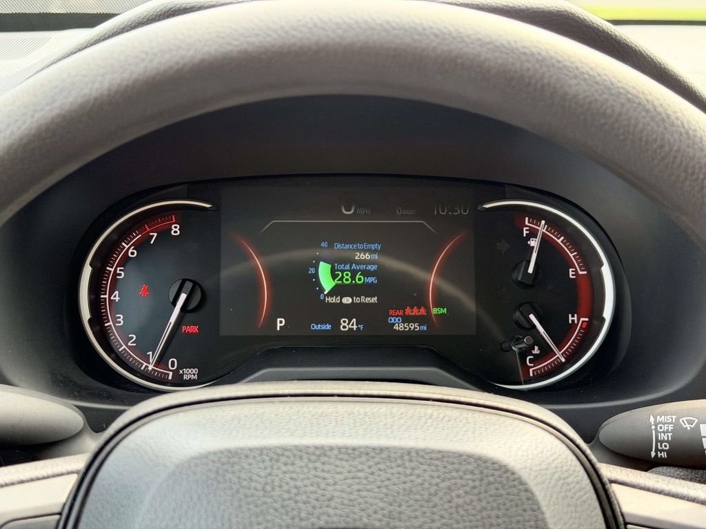 Used 2025 Toyota RAV4 XLE AWD/4WD image 9