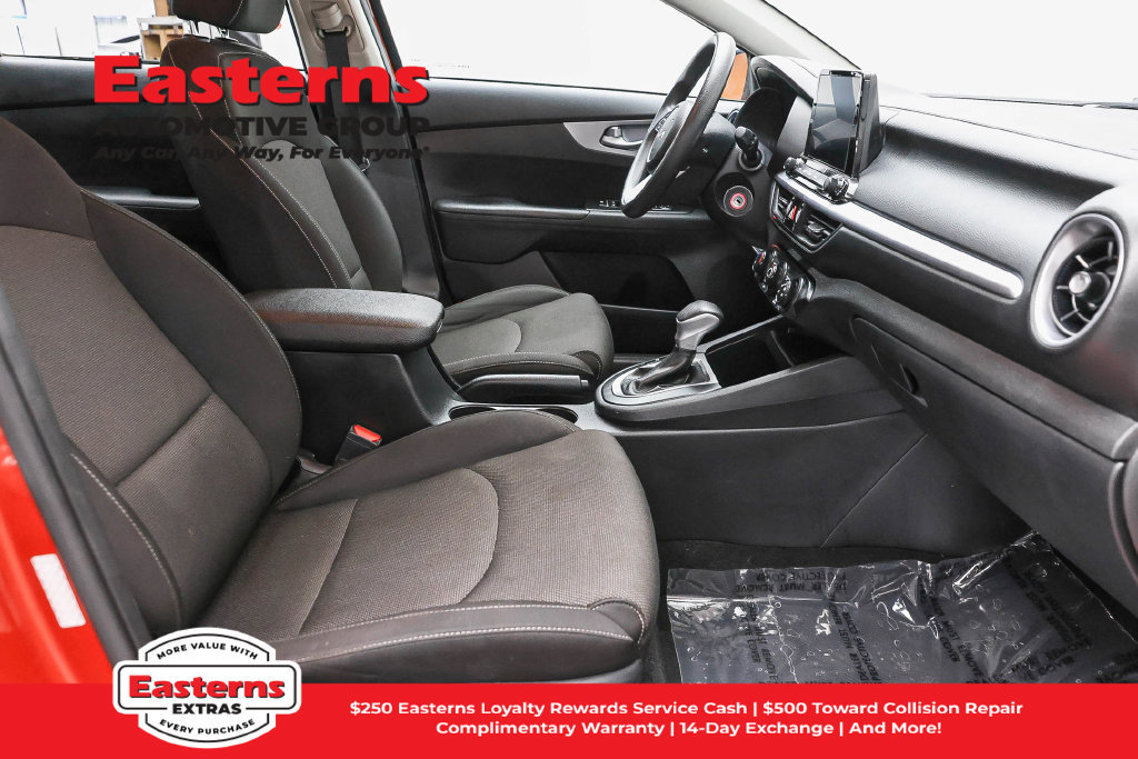 Used 2022 Kia Forte LXS FWD image 24