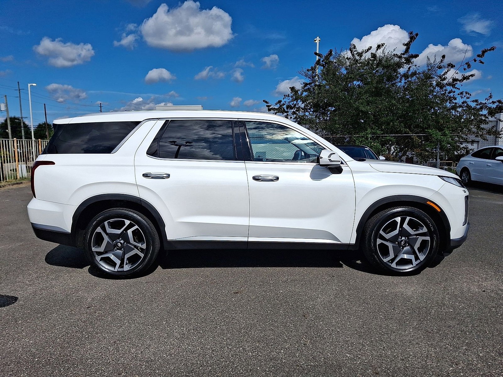 Used 2023 Hyundai Palisade SEL image 32