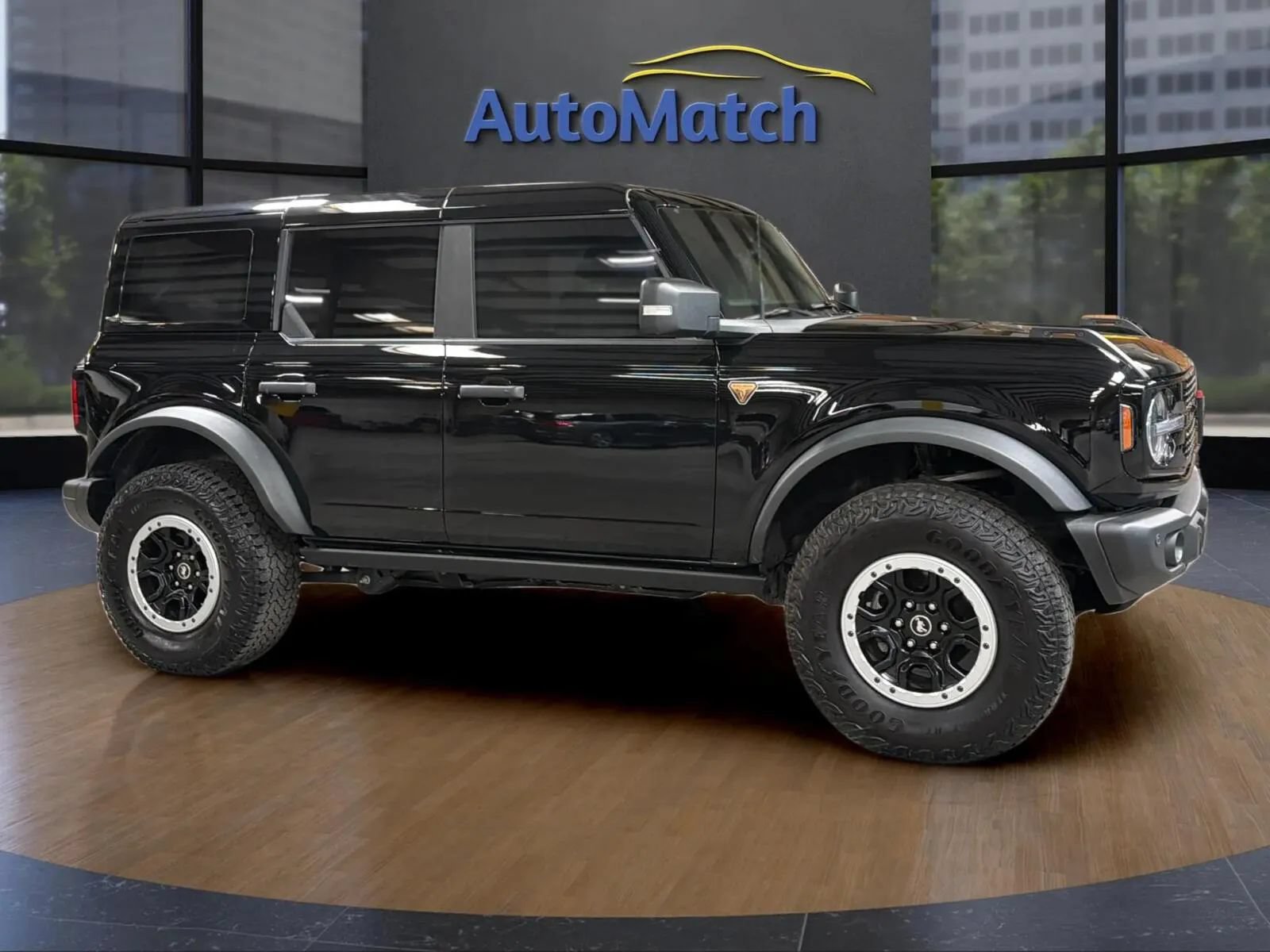 Used 2025 Ford Bronco Badlands AWD/4WD image 14