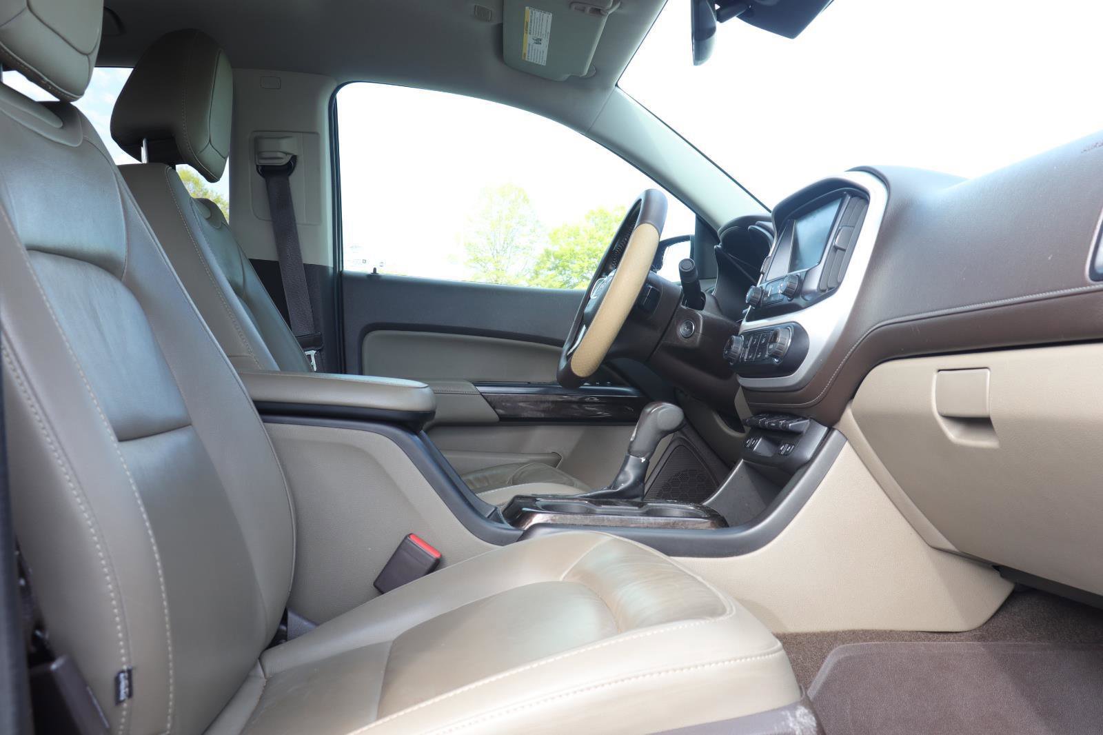 Used 2016 GMC Canyon SLT w/ Driver Alert Package image 17