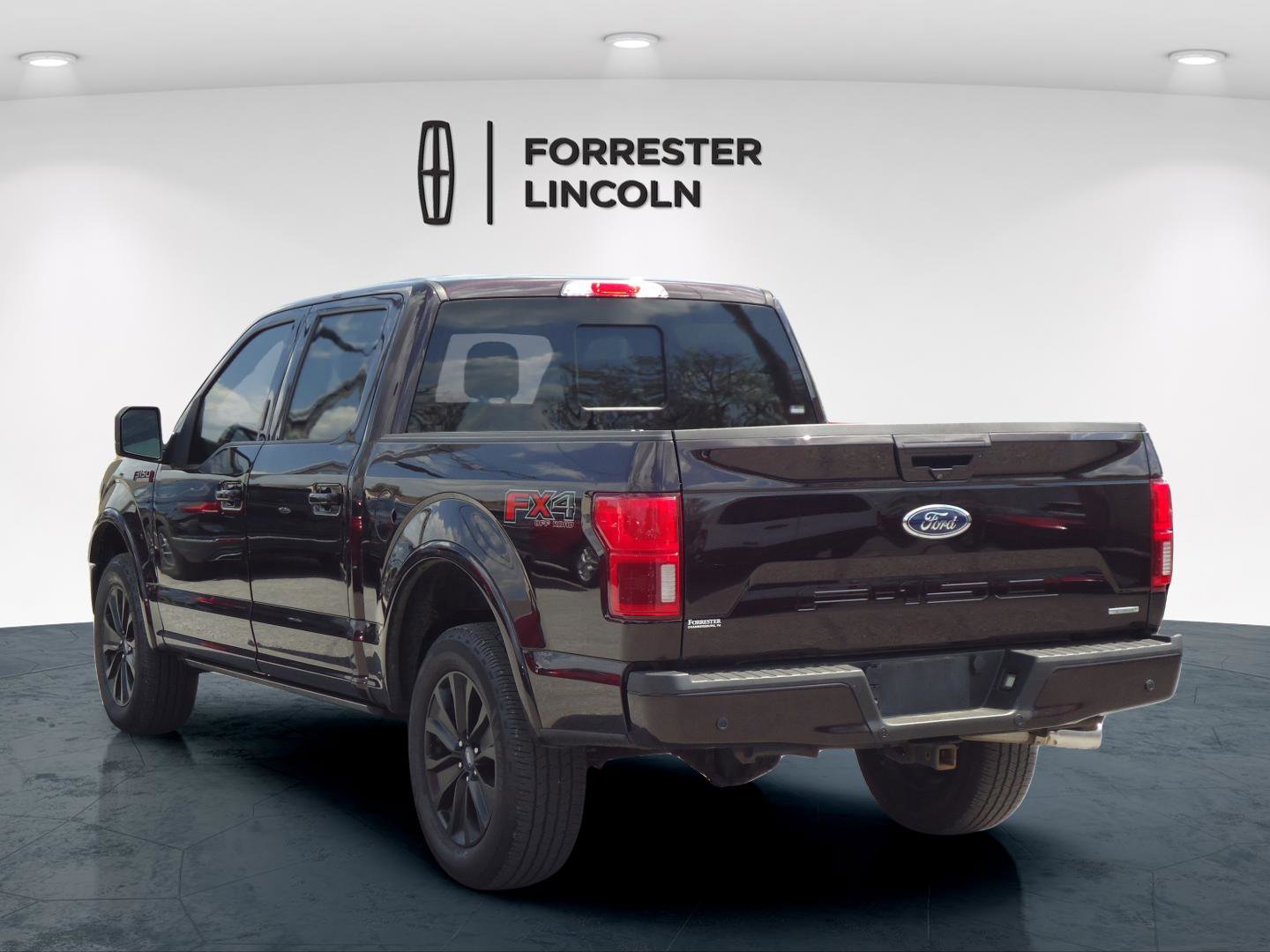 Used 2019 Ford F150 Lariat w/ Equipment Group 502A Luxury AWD/4WD image 5