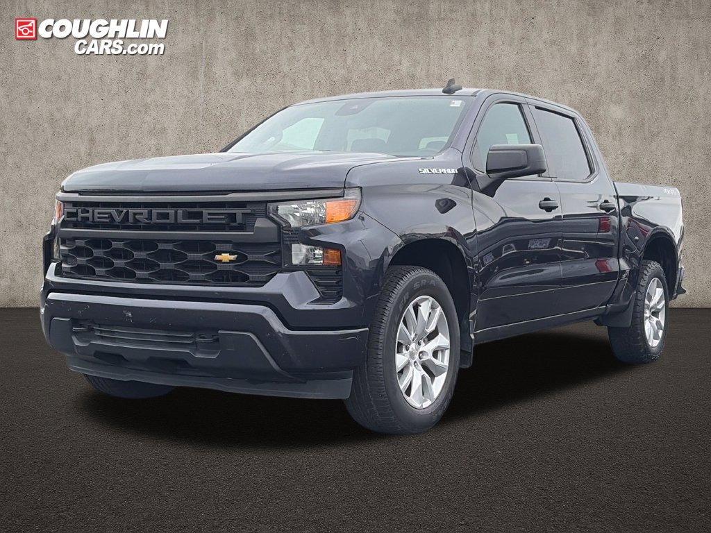 Used 2023 Chevrolet Silverado 1500 Custom AWD/4WD image 3