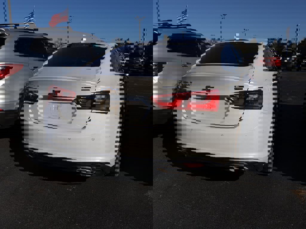 Used 2016 Chevrolet Malibu Premier w/ Driver Confidence Package II image 22