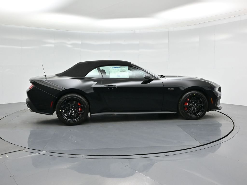 Used 2025 Ford Mustang GT Premium w/ GT Performance Package image 26