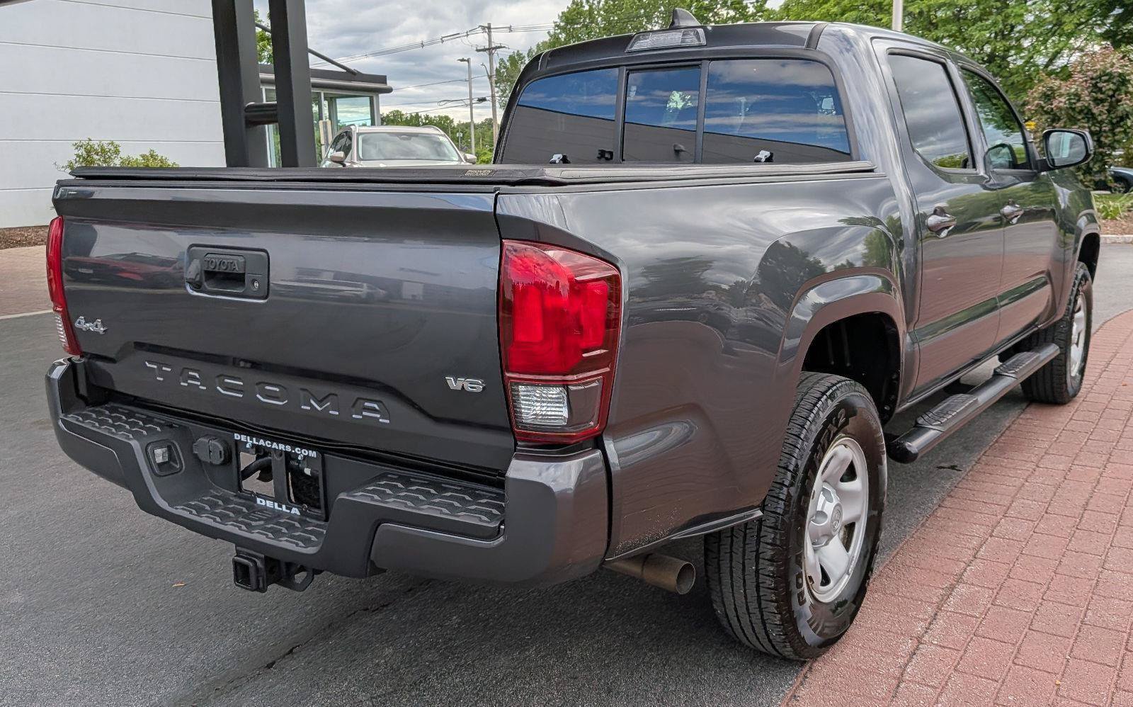Used 2021 Toyota Tacoma SR AWD/4WD image 7