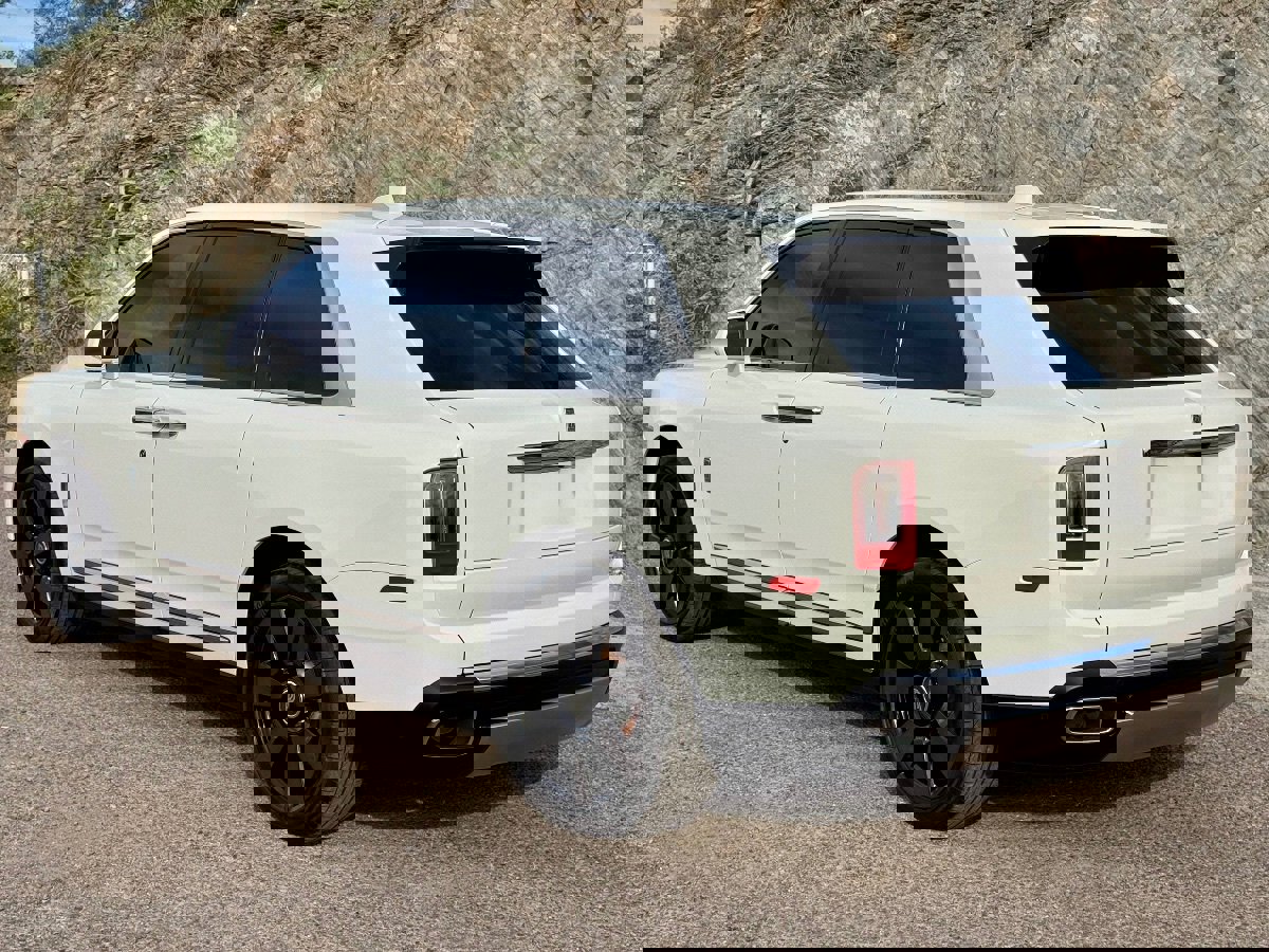 Used 2020 Rolls-Royce Cullinan image 10