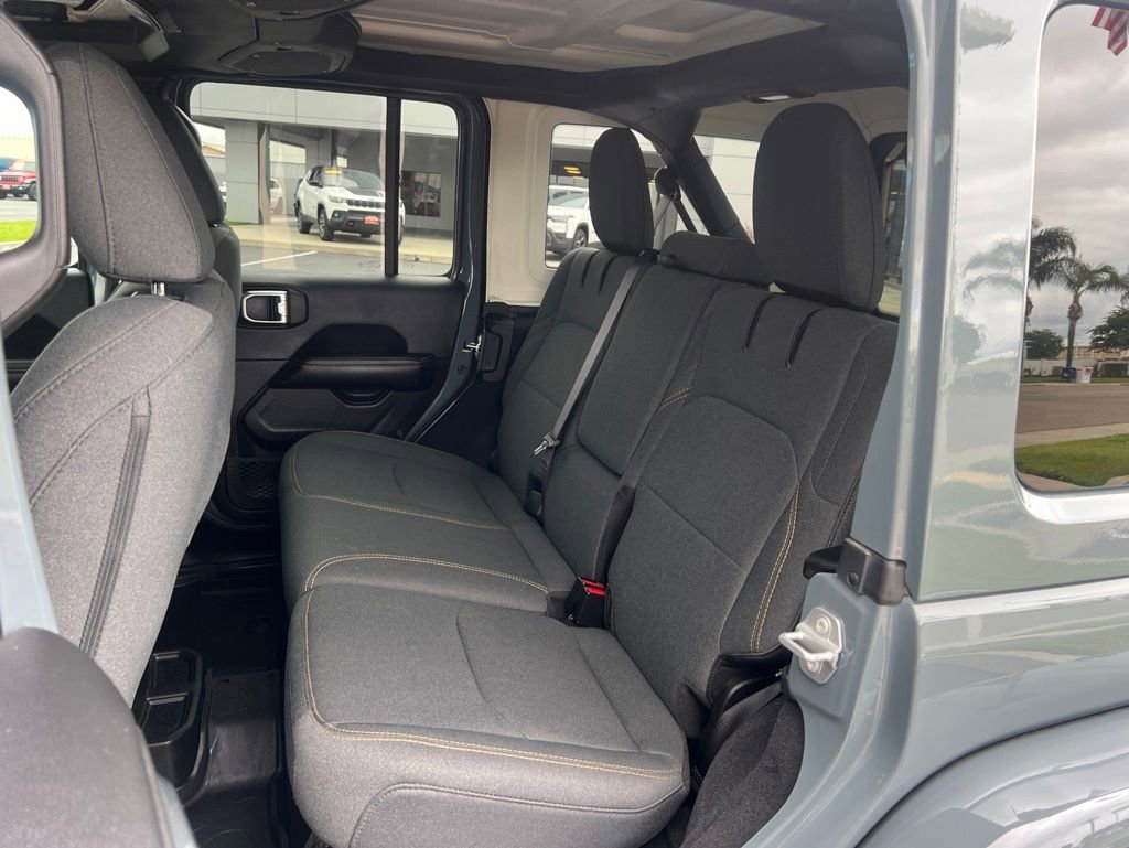 Used 2025 Jeep Wrangler Backcountry 4xe AWD/4WD image 23