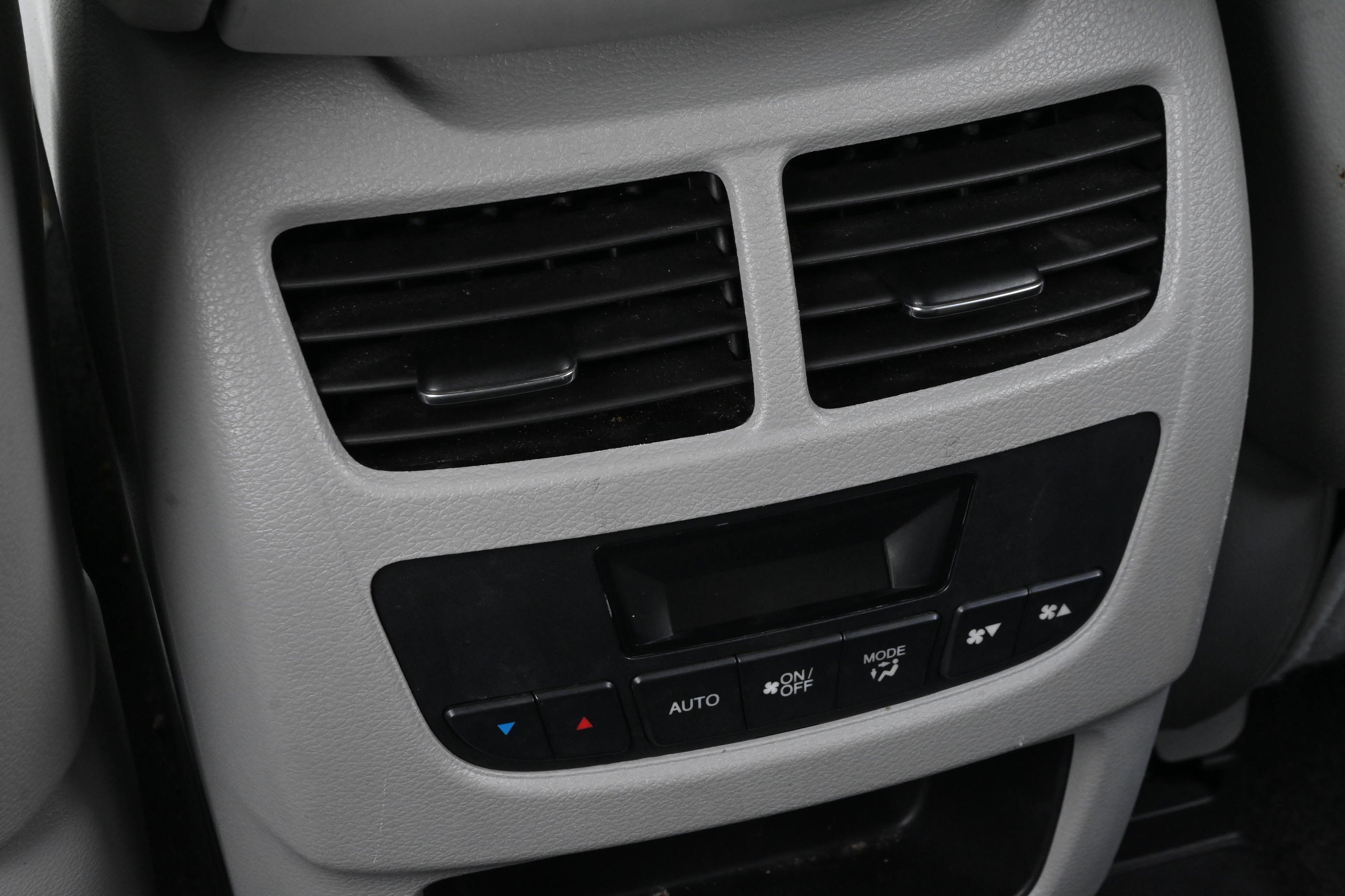 Used 2015 Acura MDX FWD image 29