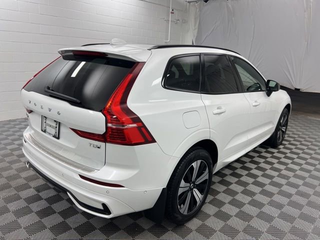 Used 2025 Volvo XC60 T8 Plus w/ Protection Package Premier AWD/4WD image 5