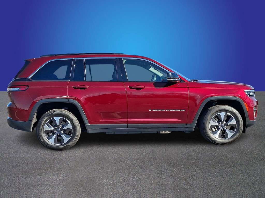Used 2024 Jeep Grand Cherokee Limited 4xe image 7