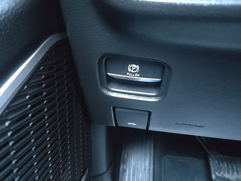 Used 2022 Jeep Grand Cherokee Limited 4xe w/ Luxury Tech Group II image 50