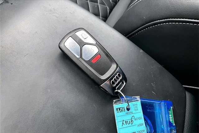 Used 2024 Audi SQ5 Prestige image 32