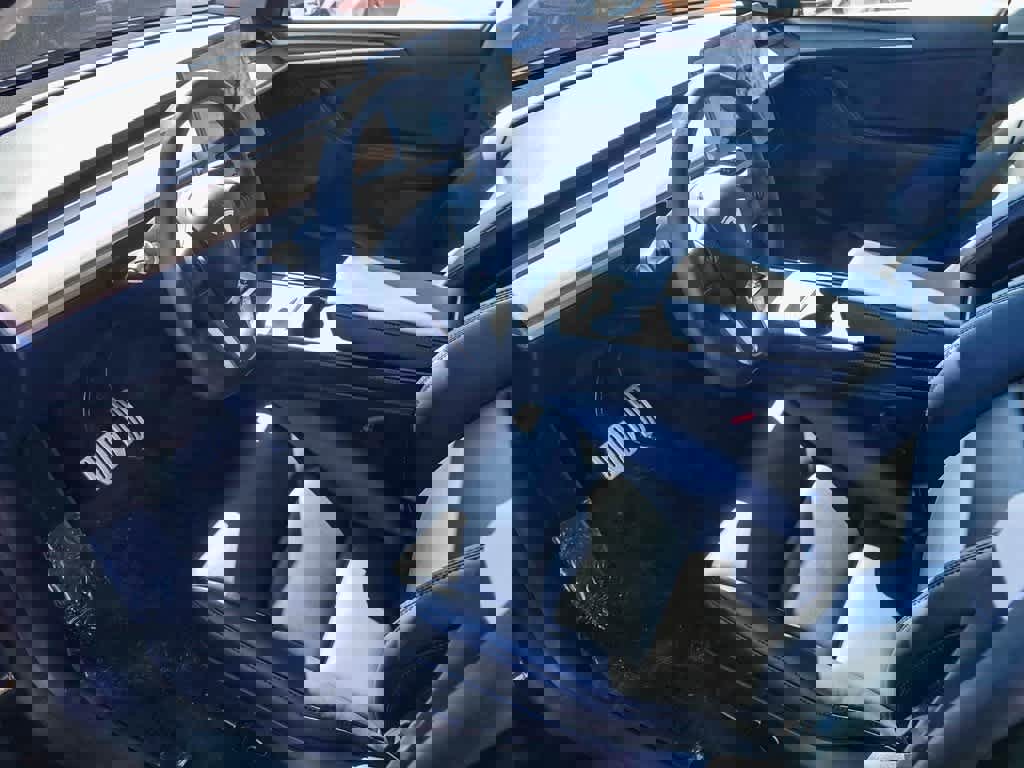 Used 2023 Tesla Model Y Performance image 15