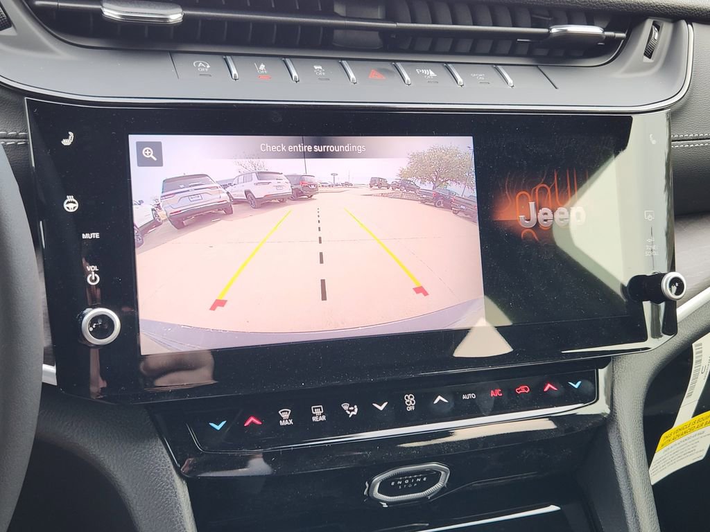 New 2026 Jeep Grand Cherokee Altitude image 12