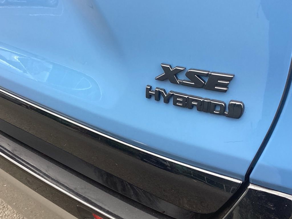 Used 2024 Toyota RAV4 XSE w/ Advanced Technology Package image 16