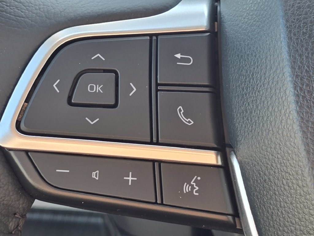 New 2026 Toyota Sienna XLE FWD image 33