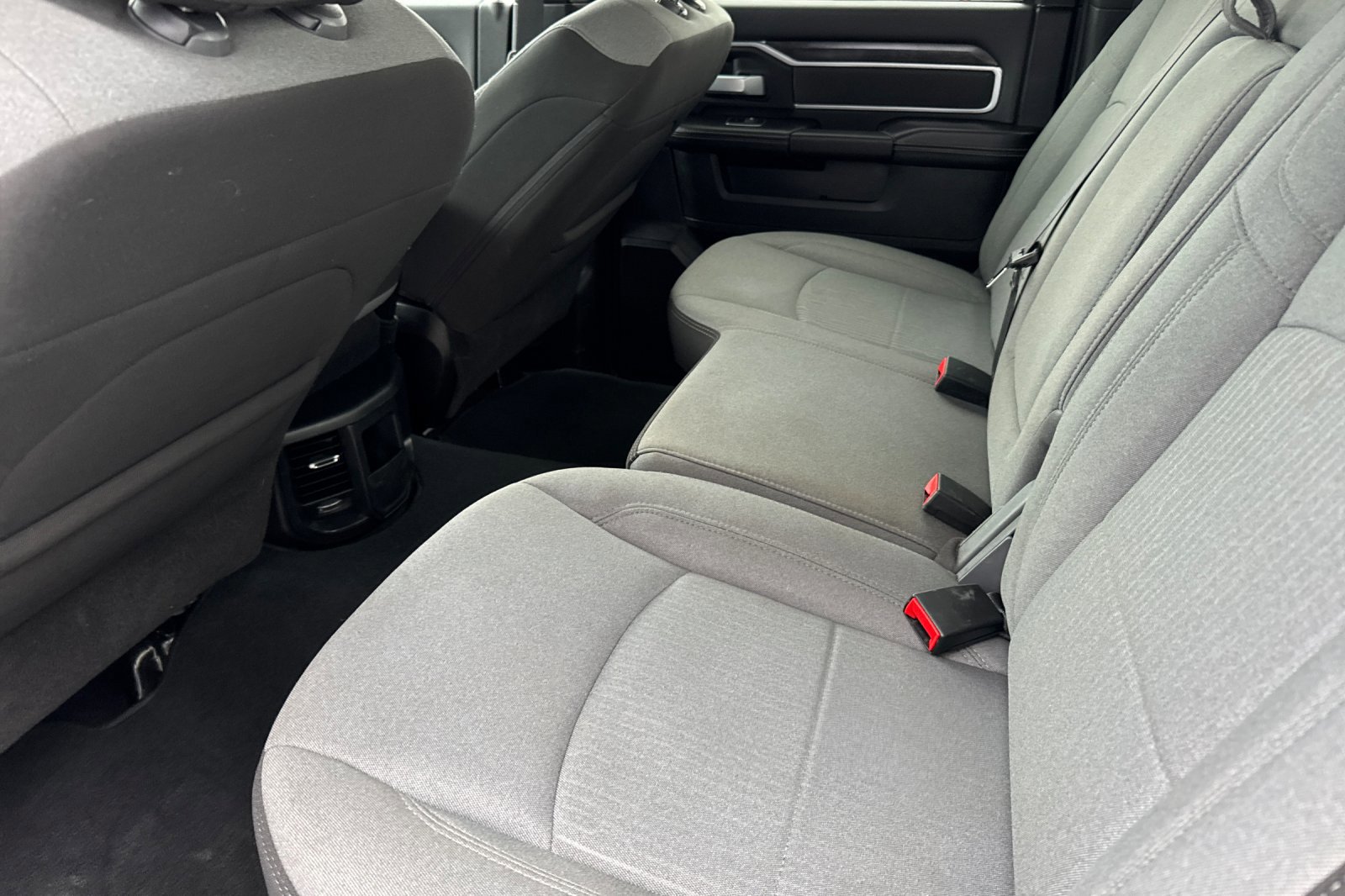 Used 2024 RAM 3500 Big Horn image 11