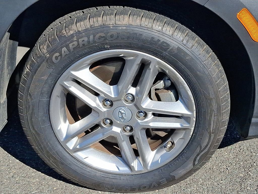 Used 2023 Hyundai Kona SE image 9