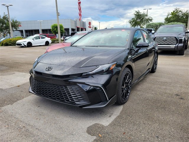 New 2026 Toyota Camry SE image 2