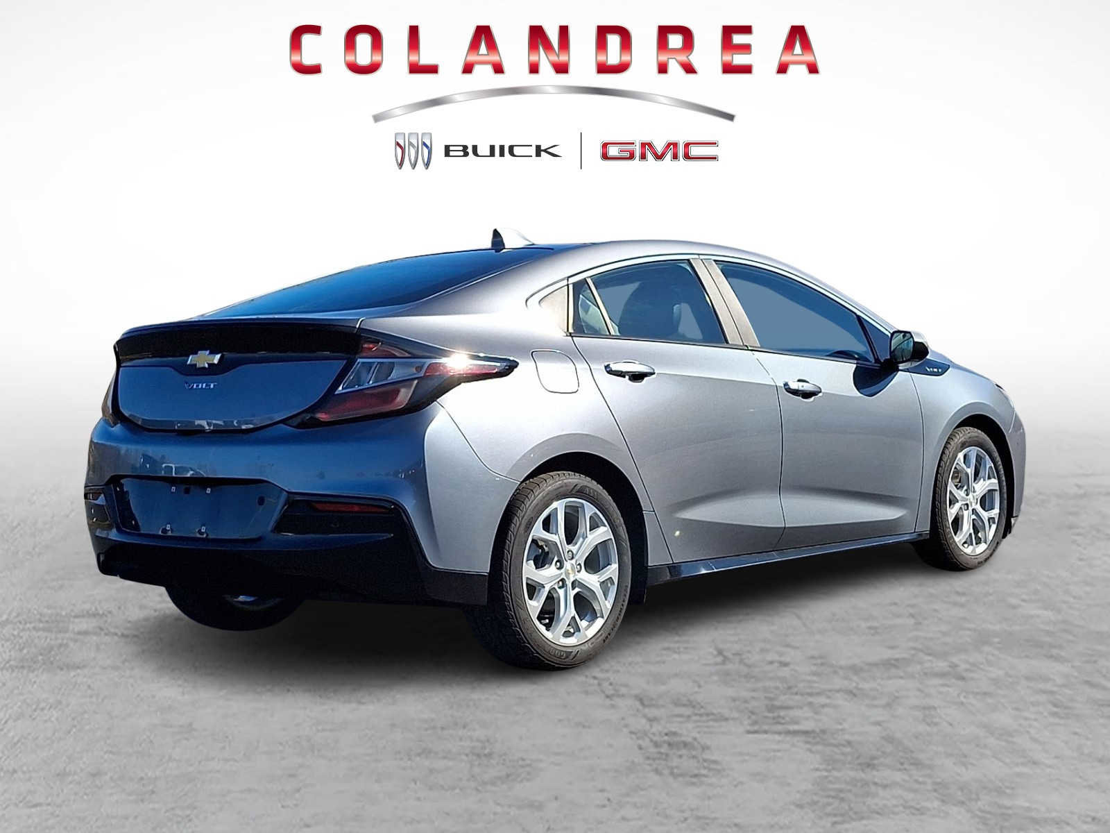 Used 2018 Chevrolet Volt Premier w/ Driver Confidence Package FWD image 6