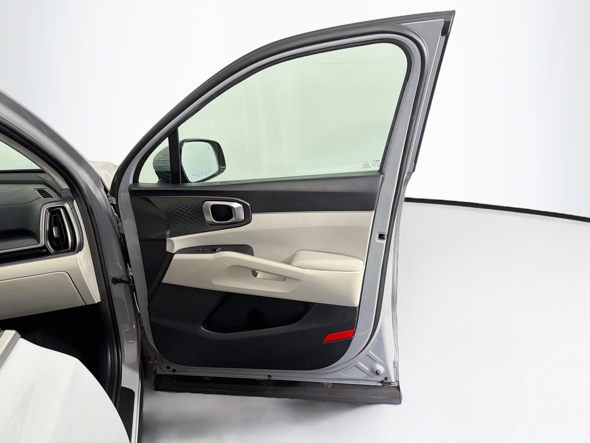 Used 2025 Kia Sorento S w/ Panoramic Sunroof Package FWD image 35