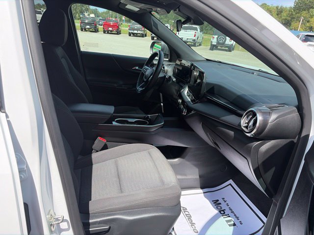 Used 2025 Chevrolet Equinox LT FWD image 12