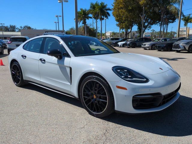 Used 2022 Porsche Panamera image 1