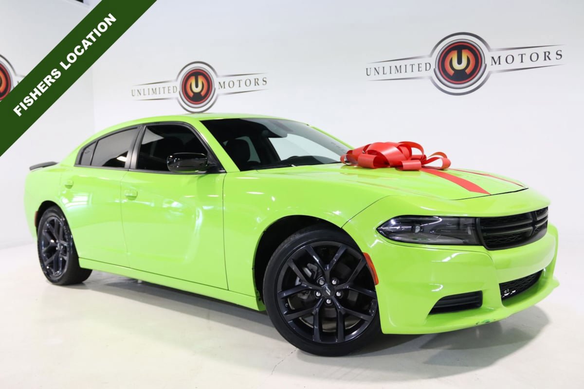 Used 2023 Dodge Charger SXT w/ Blacktop Package RWD image 1