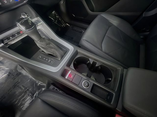 Used 2020 Audi Q3 2.0T Premium w/ Convenience Package image 25