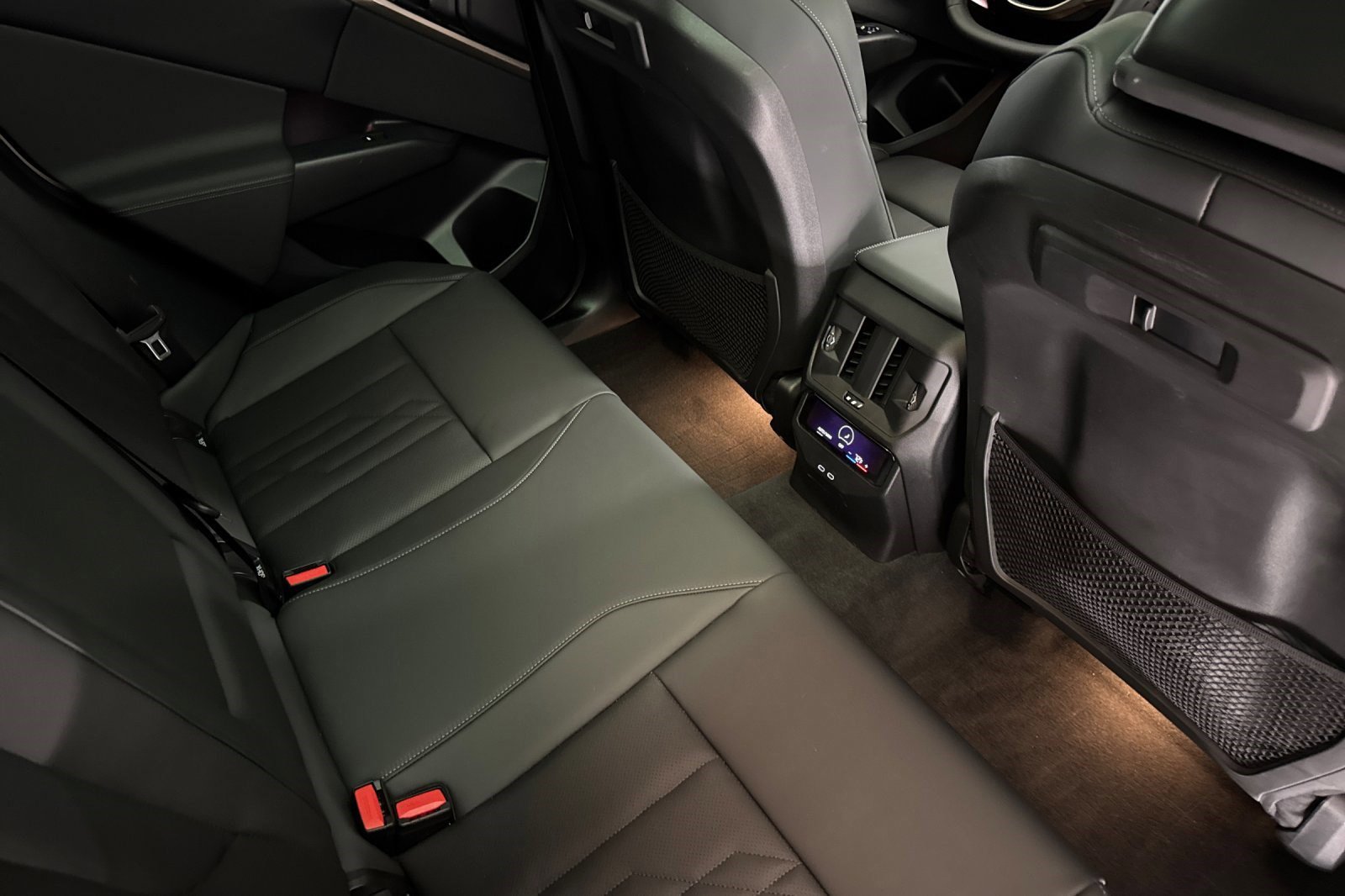 Used 2025 BMW X3 xDrive30i w/ Convenience Package AWD/4WD image 31