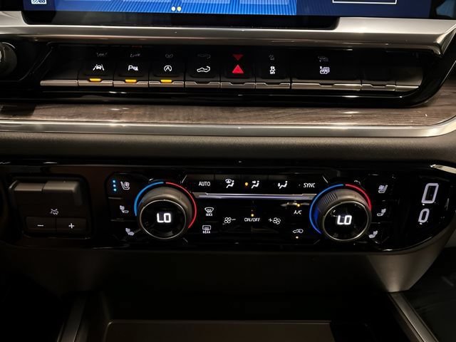 Certified 2023 Chevrolet Silverado 1500 LTZ w/ LTZ Premium Package AWD/4WD image 30