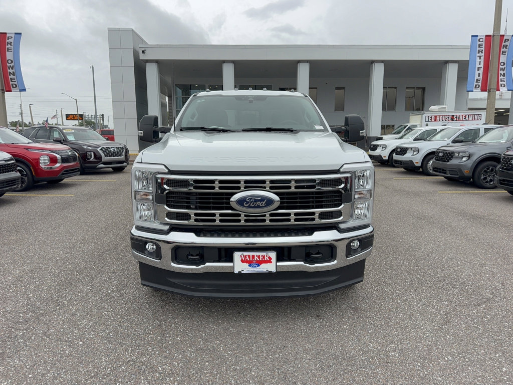 New 2026 Ford F350 XL w/ XL Chrome Package image 3