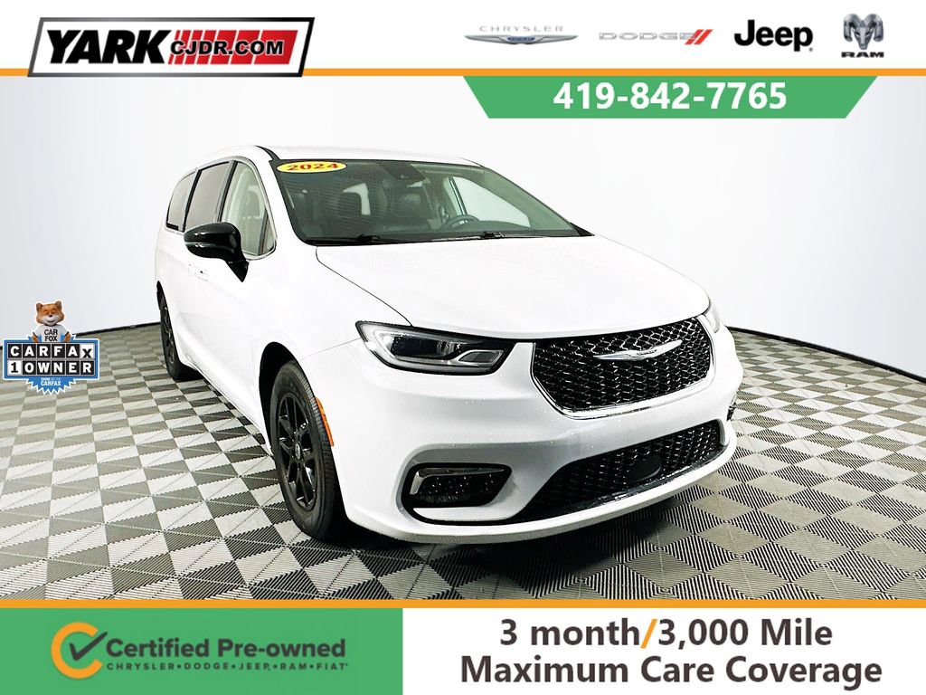 Certified 2024 Chrysler Pacifica Touring-L
