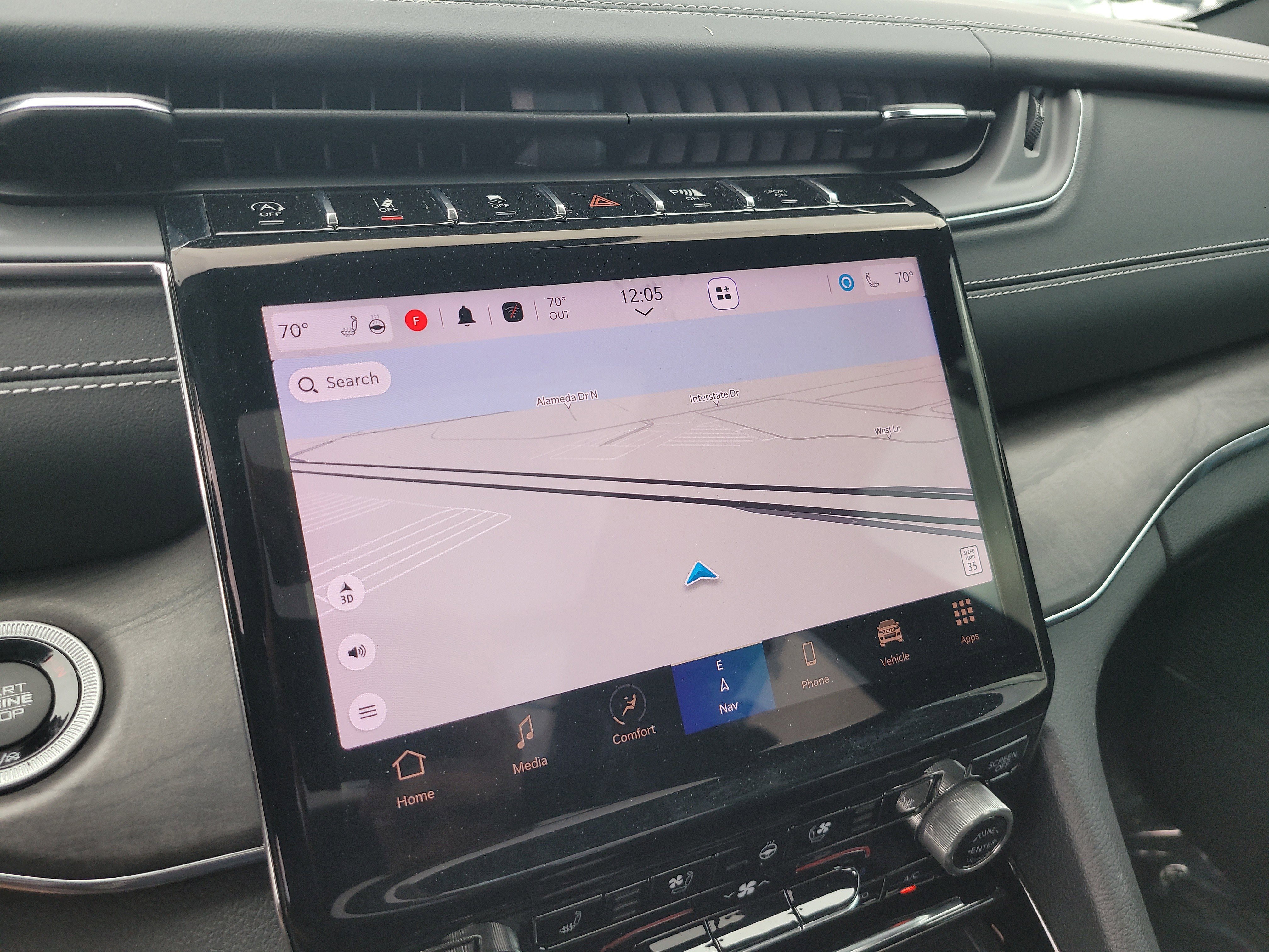 Used 2023 Jeep Grand Cherokee Overland w/ Luxury Tech Group IV image 23