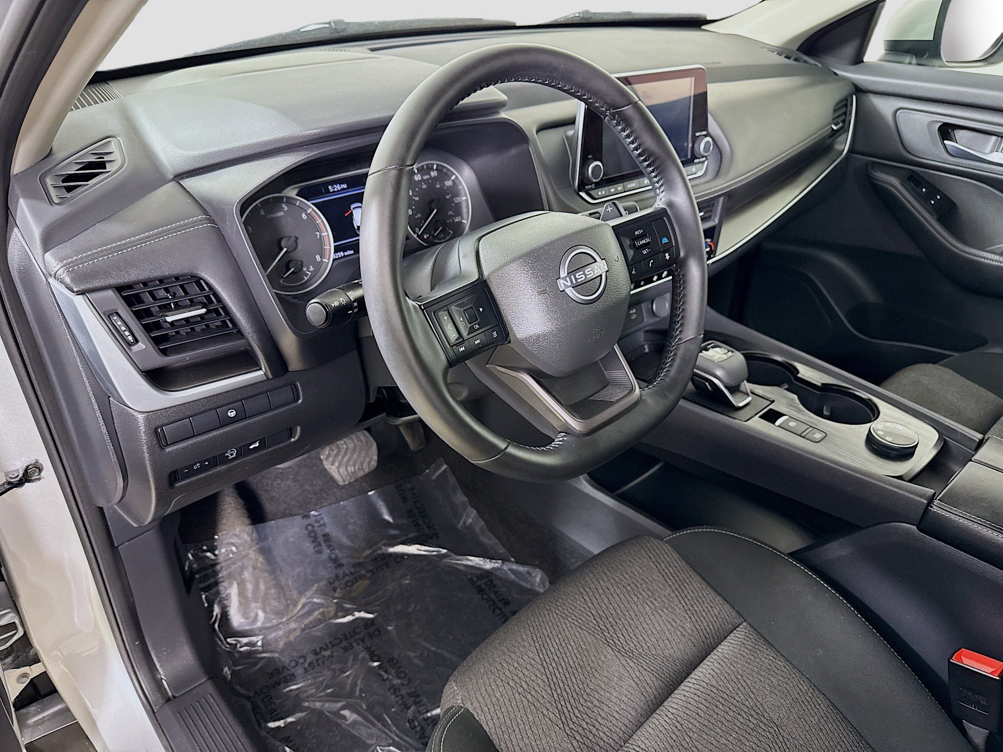 Used 2025 Nissan Rogue SV image 23