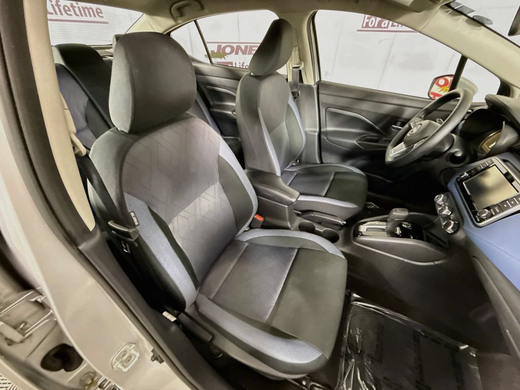 Certified 2025 Nissan Versa SV w/ Trunk Package FWD image 28