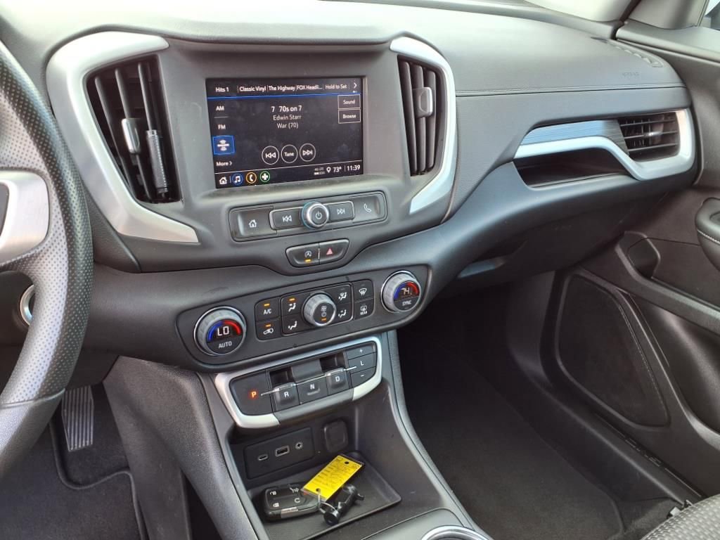 Used 2023 GMC Terrain SLE w/ Driver Convenience Package image 5