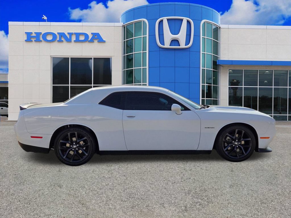 Used 2022 Dodge Challenger R/T w/ Plus Package RWD image 17